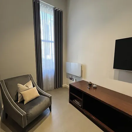 High Street Kensington Apartments London Room photo