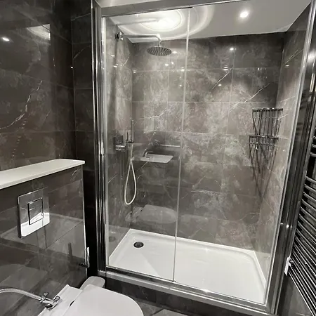 High Street Kensington Apartments London Room photo