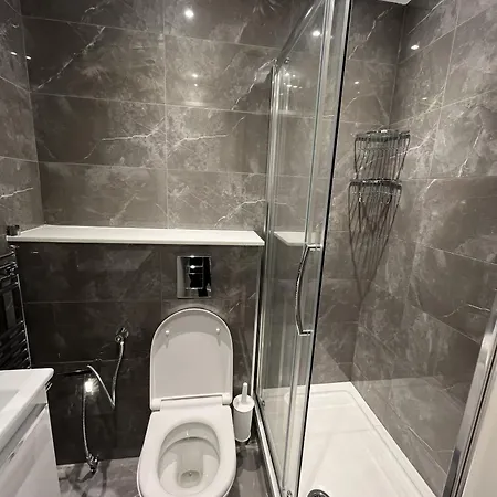 High Street Kensington Apartments London Room photo