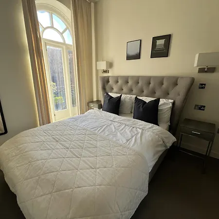 High Street Kensington Apartments London Exterior photo