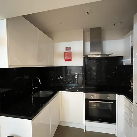 High Street Kensington Apartments London Room photo