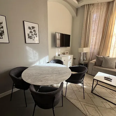 High Street Kensington Apartments London Room photo