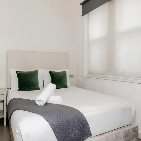 High Street Kensington Apartments Лондон Экстерьер фото