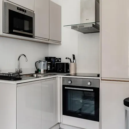 High Street Kensington Apartments Лондон Номер фото