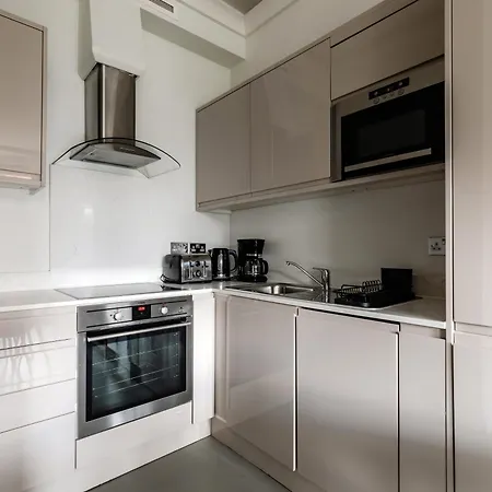 High Street Kensington Apartments Лондон Номер фото