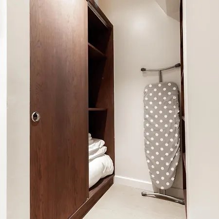 High Street Kensington Apartments London Room photo