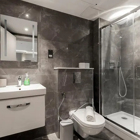 High Street Kensington Apartments London Room photo