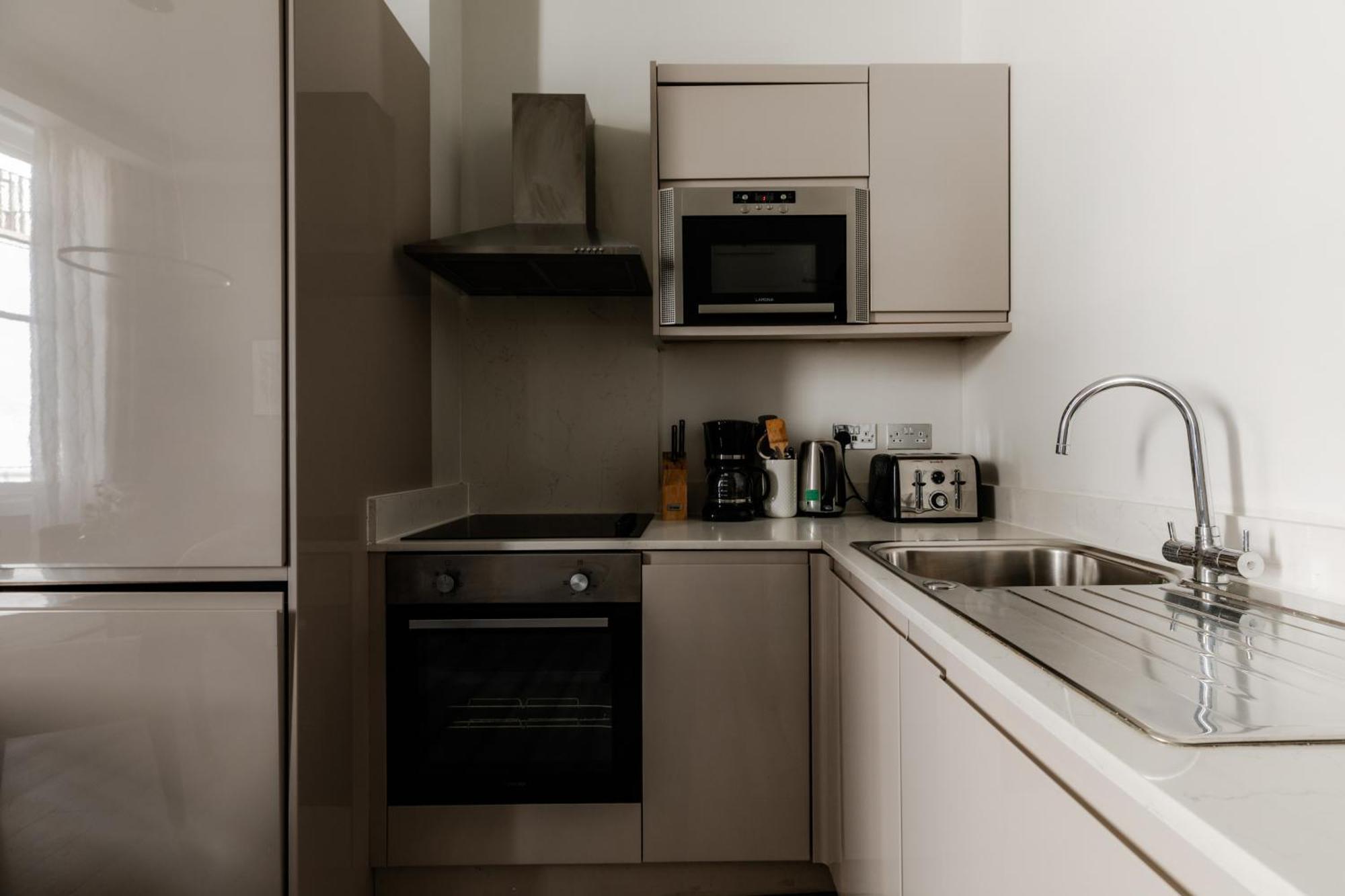High Street Kensington Apartment