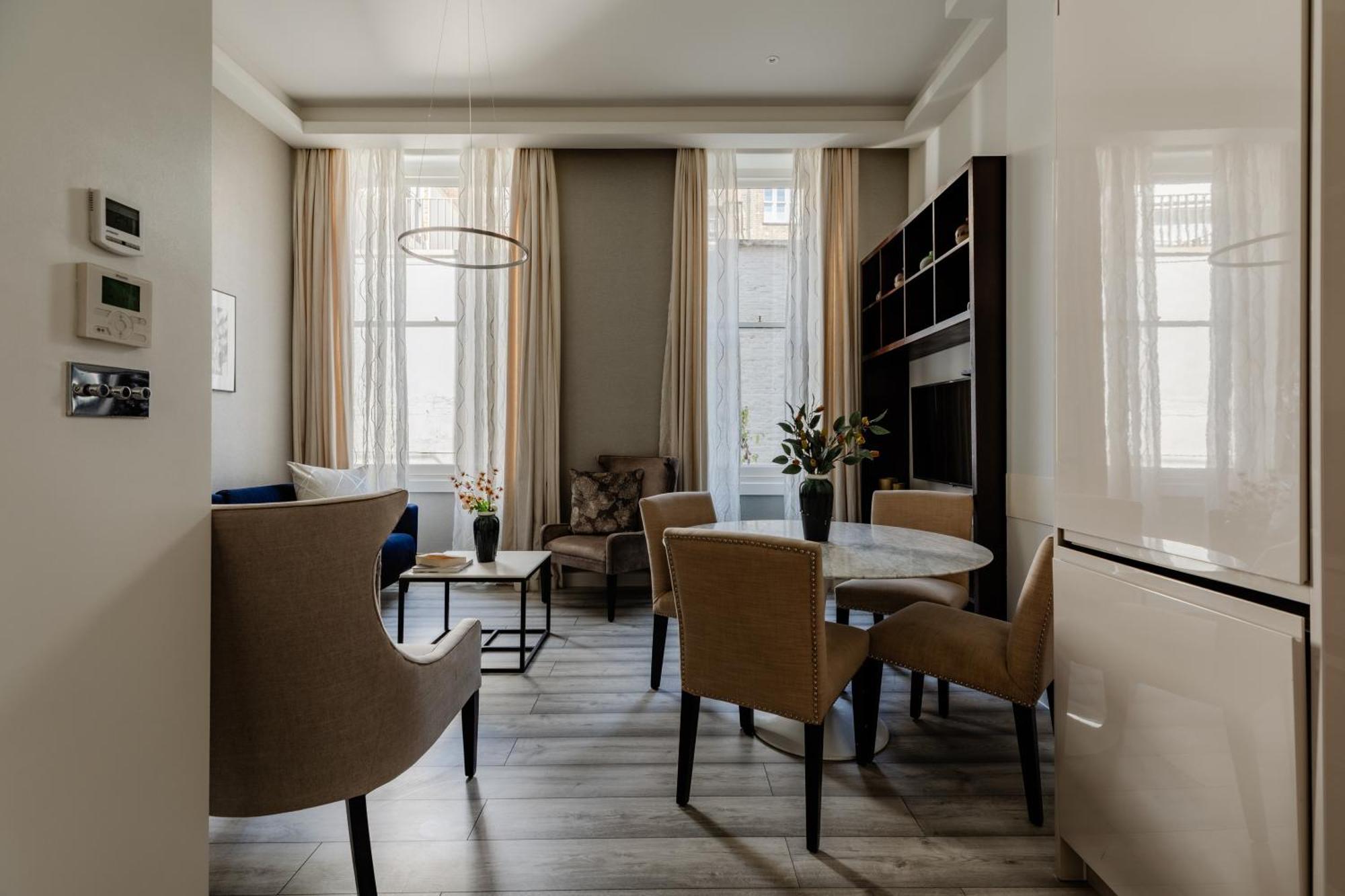 High Street Kensington Apartment *