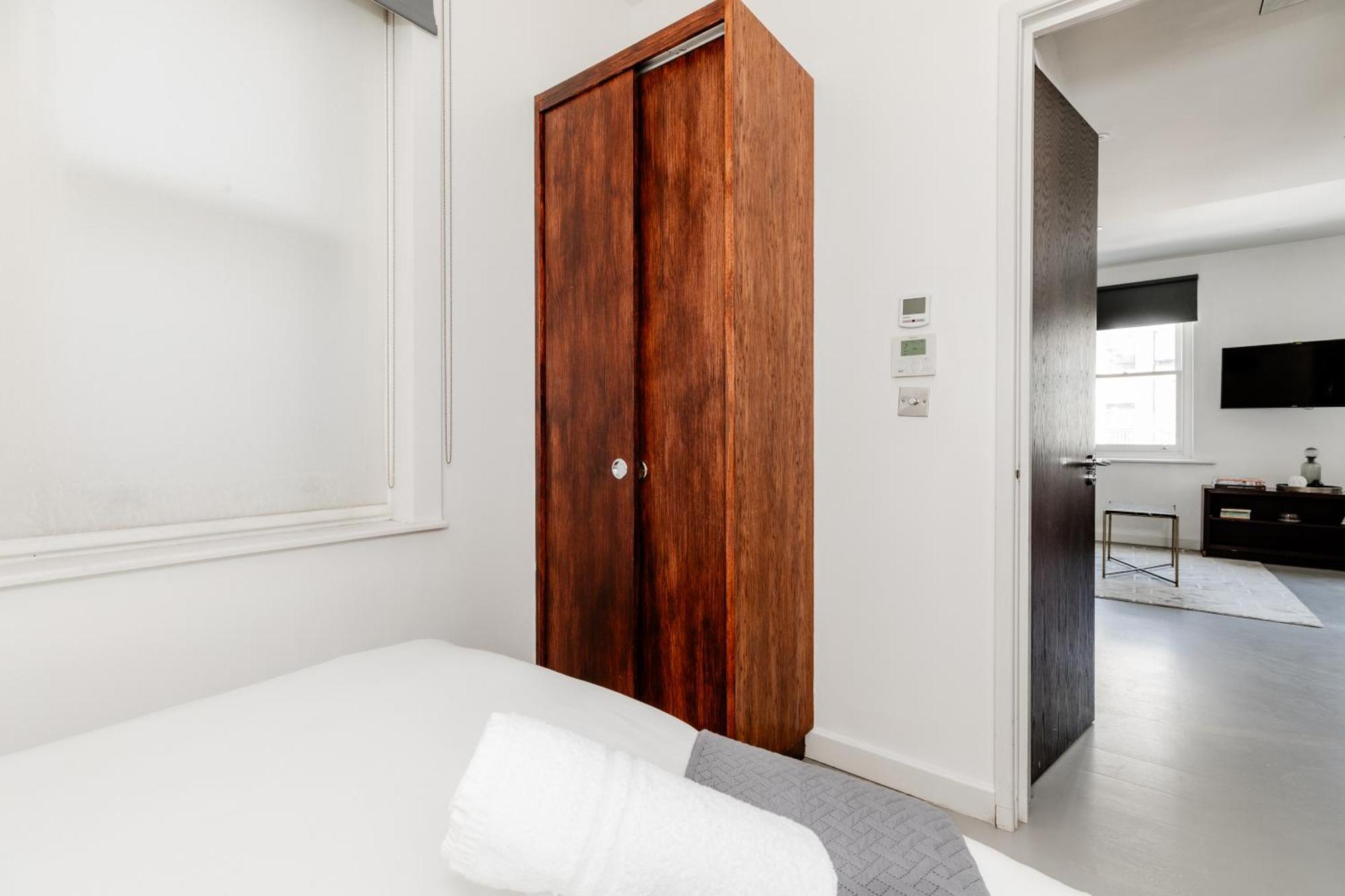 Apartment High Street Kensington London
