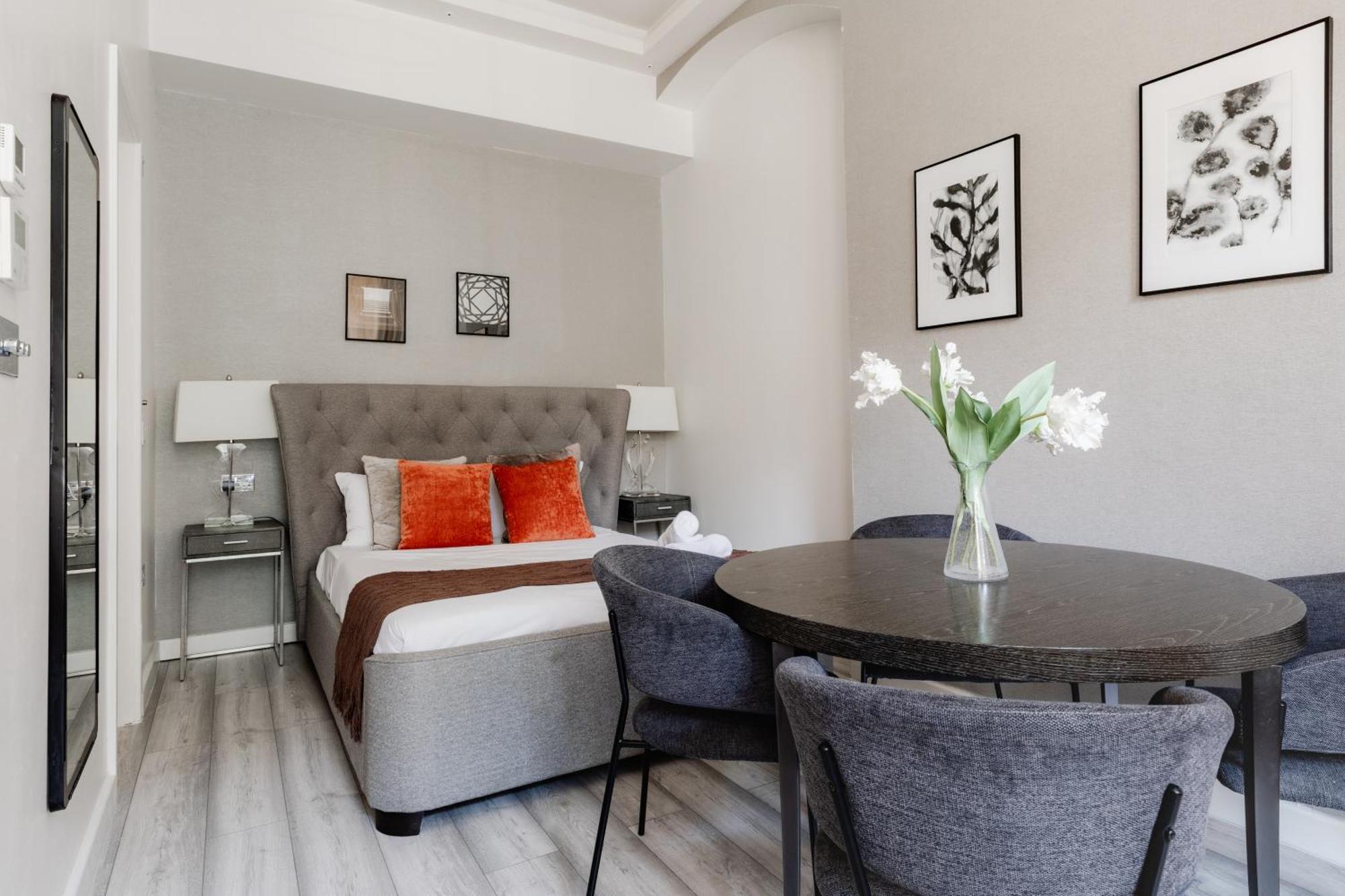 High Street Kensington Apartment London
