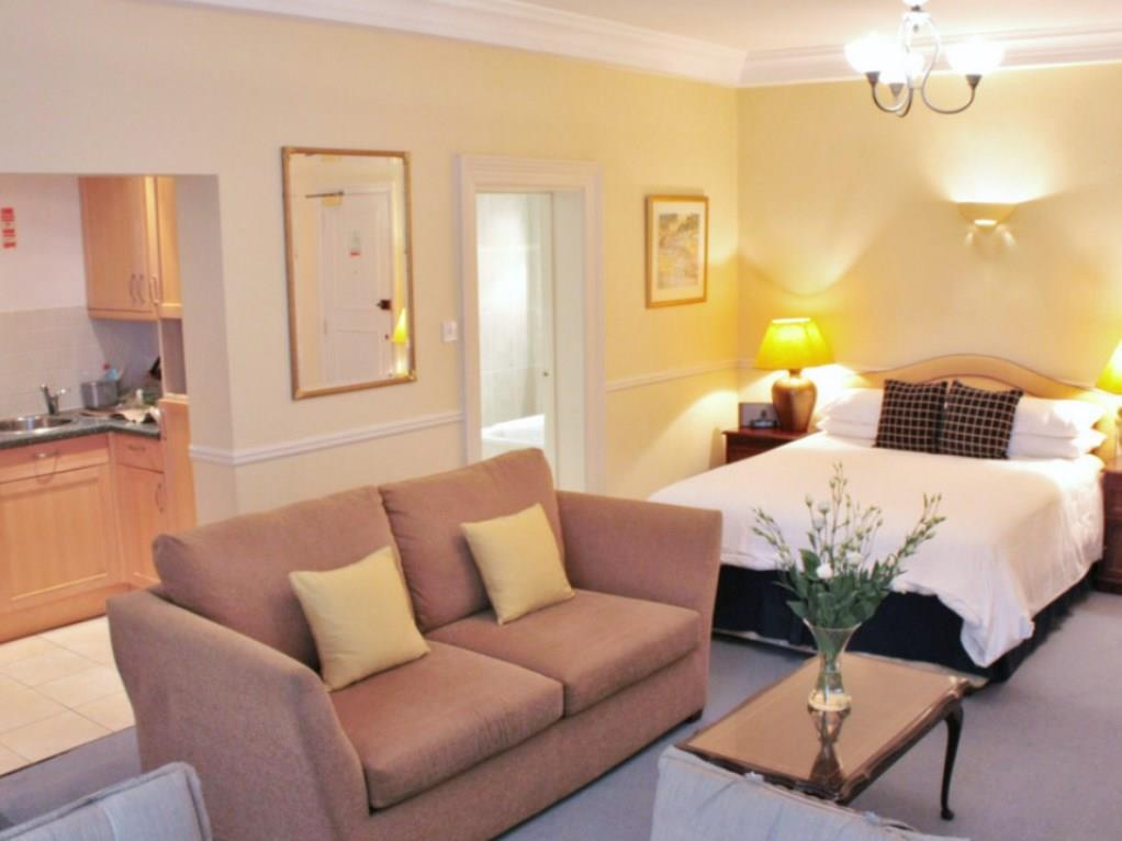 High Street Kensington Апартаменты *
