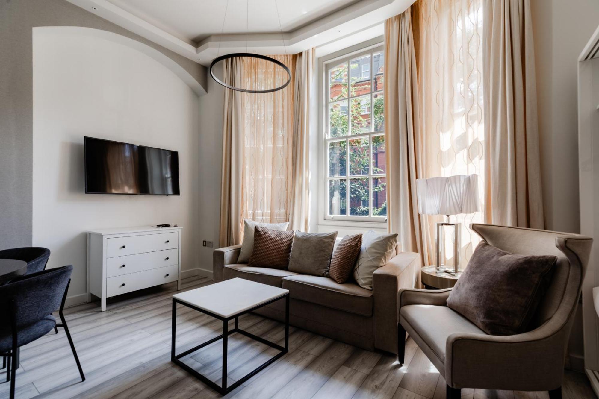 High Street Kensington Апартаменты *